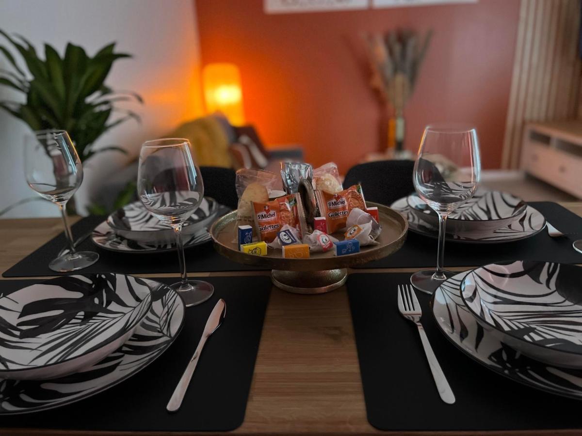 - New - La Terracalm - Wifi / Netflix Villa แชร์บูร์ก อ็อง กงต็องแต็ง ภายนอก รูปภาพ